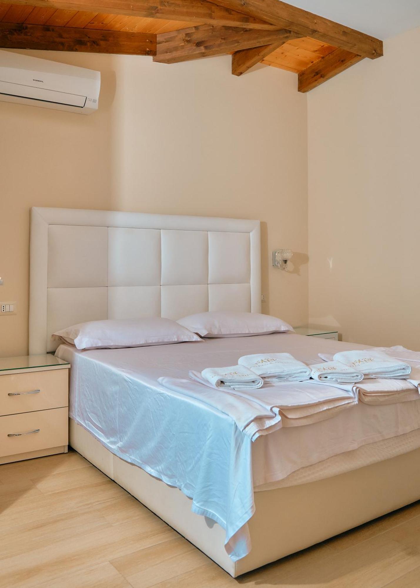 Hotel Center Park Velipojë
